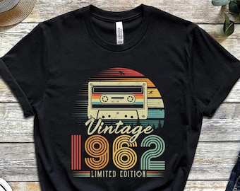 64th Birthday Shirt,Vintage 1962 Shirt,64th Birthday Gift For Women,64th Birthday Gift For Men,64th Birthday Best Friend,64th Birthday Woman