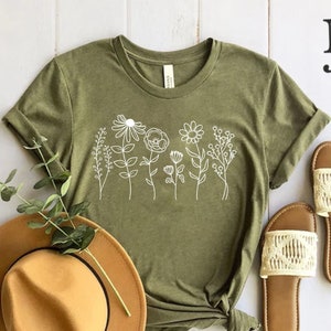 Wildblumen-Shirt, Wildblumen-T-Shirt, Blumen-Shirt, botanisches Shirt, Blumen-Shirt, Naturliebhaber-Shirt, Damen-Shirts, Damen-T-Shirts, Flover-T-Shirt