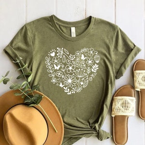 Flower Heart T-Shirt, Flower Shirt, Wildflowers T-Shirts,  Botanic Shirt, Plant Lady Shirt, Floral Shirt, Plant Mama Shirt, Botanical Shirt