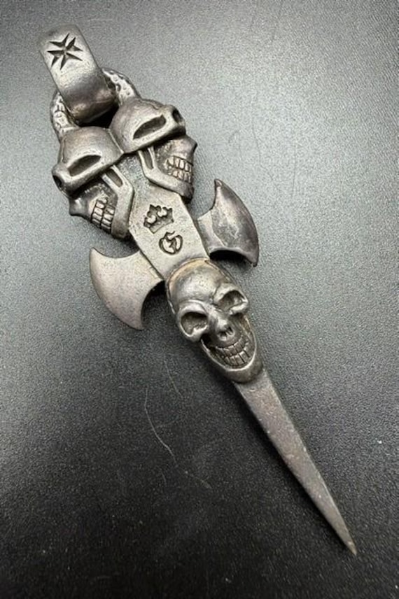 GABORATORY Gabor Pendant Triple Skull Dagger - Gem