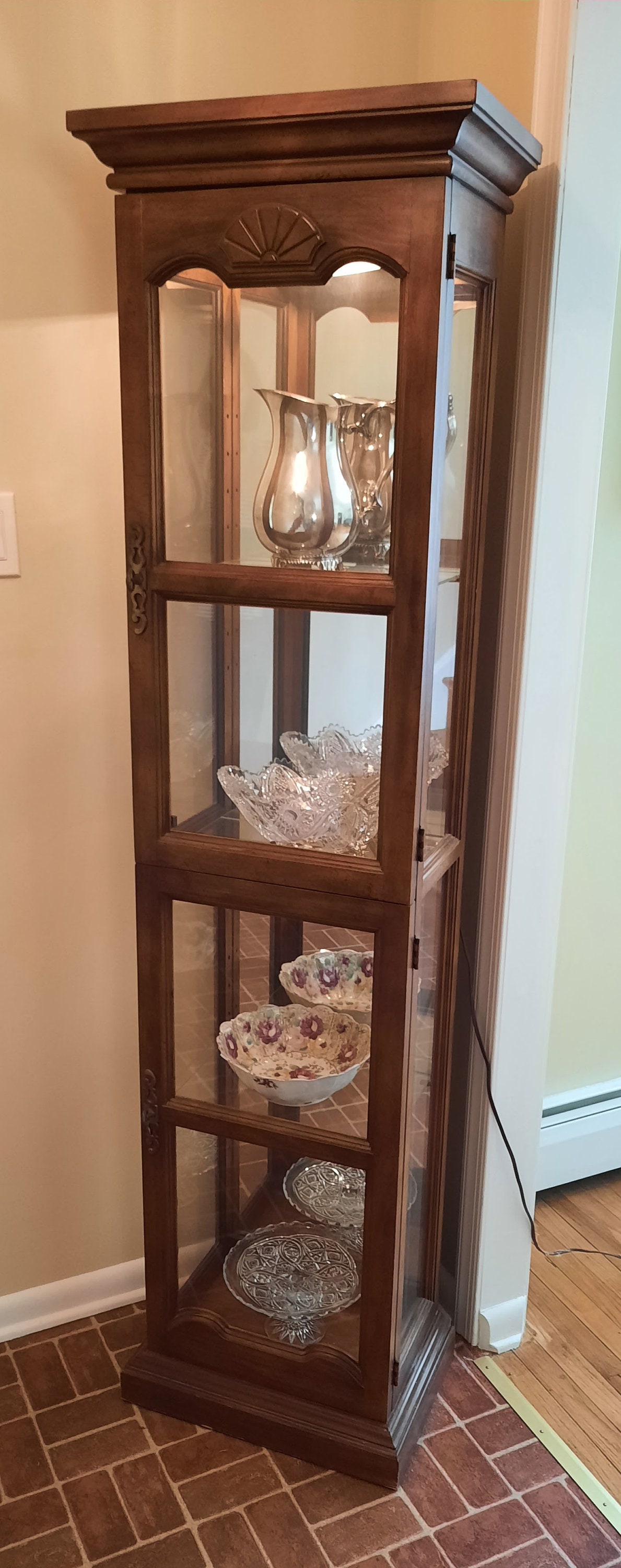 Lighted Curio for sale Only 2 left at 75