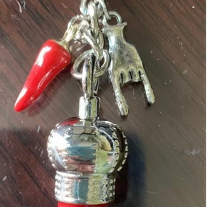 Italian Cornicello mano Cornuta Amulet Trio Keychain Malocchiou malocchio translation English chant