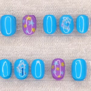 Custom Press On Nails (full set+art on 4 nails)