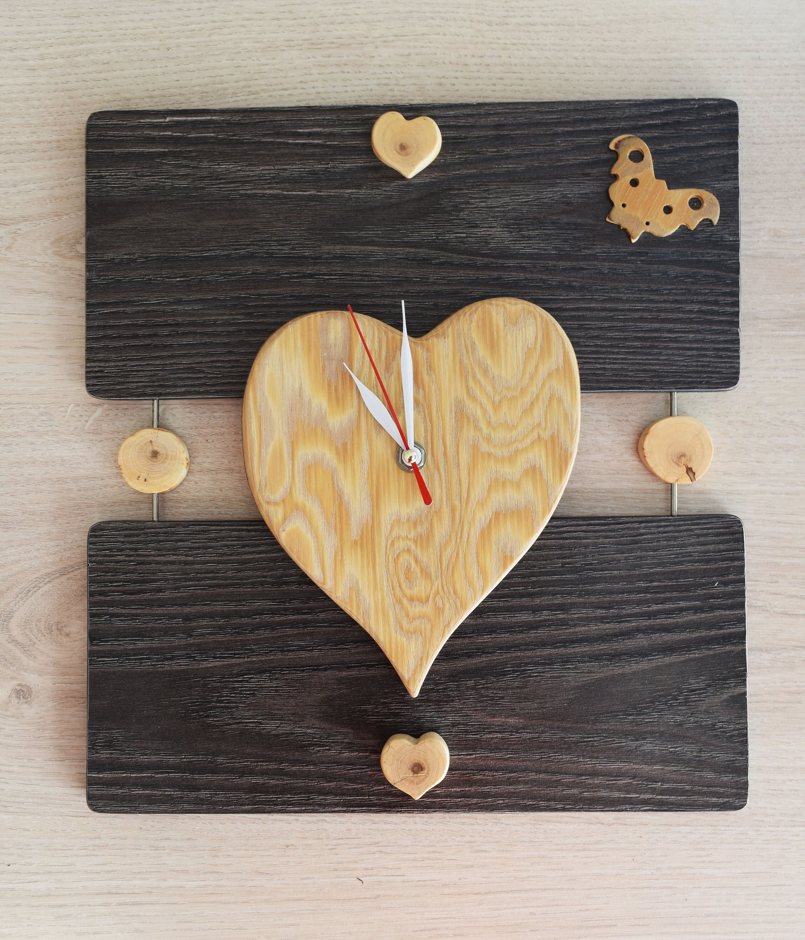 Wooden wall clock.Heartshaped dial.Vintage watch as a gift. Etsy
