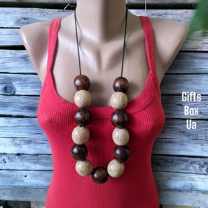 Brown Statement Natural large wooden bead necklace,Wooden big bold necklace,Wood bead necklace,chunky necklace,Eco necklace,Boho necklace