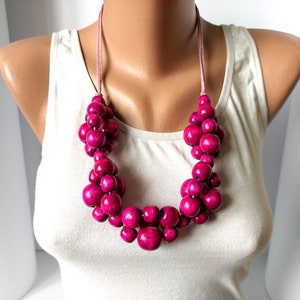 Purple wooden Bib necklace,Chunky necklace,Wooden bead necklace,Wood bead necklace,Big bold necklace,Boho wood necklace,Wood Beaded jewelry