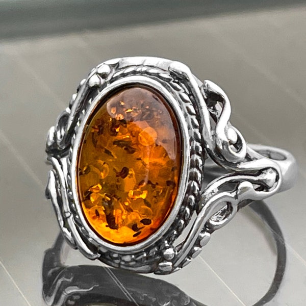 Natural Baltic Amber Ring, Natural Jewelry, Sterling Silver Ring, Beautiful Stone Gift, Amber Gift, Amber Jewelry