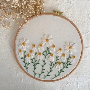 Finished Embroidered Hoop Daisies, Unique  Housewarming Art, Wall Hanging Decor, Modern Line Art Flowers, Gift for Her, Christmas Gift