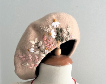 Hand Embroidered Beige Beret, 100% Wool French Cap, Embroidered Wild Flower Beret, Pastel Embroidered Flowers, Beret For Women, Gift For Her