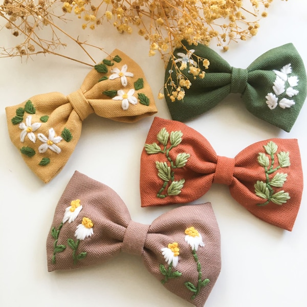 4-Pack Embroidered Flowered Bow Set, Hand Embroidered Linen Bow, Embroidered Daisy Bow,Rainbow  Pinwheel Fabric Bow, Christmas Gift