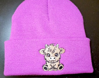 Geborduurde Highland Cow-beanie: gebreide muts met Schotse boerderijdieren