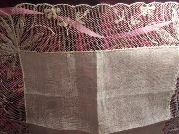 Antique lace linen antique woman's handkerchief - image 5