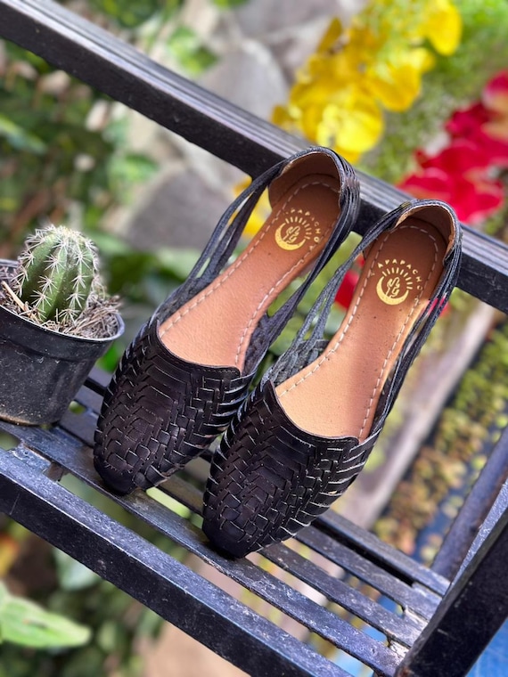Handmade Leather Huarache Sandals: Mexican Artisan Boho Shoes