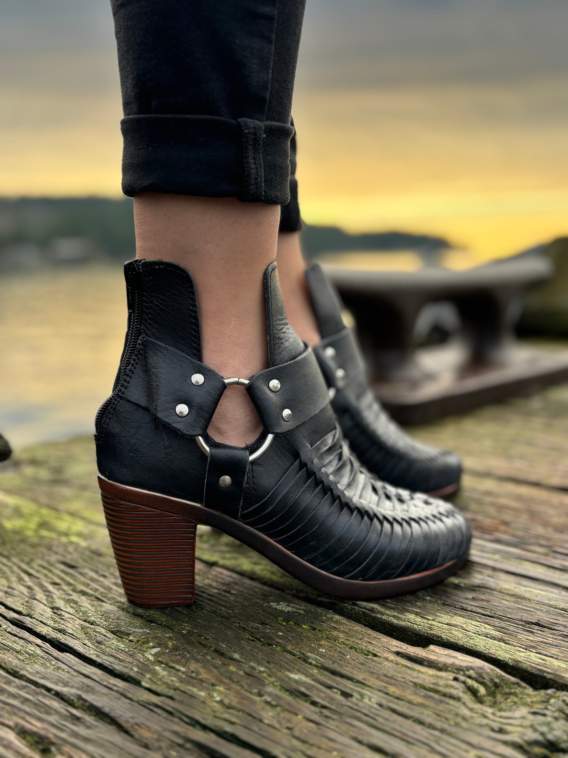 8 Stylish Boots for Women | Vionic Shoes Canada