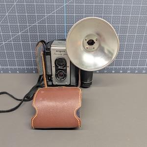 Vintage Argus Seventy-Five Camera Set (1949)