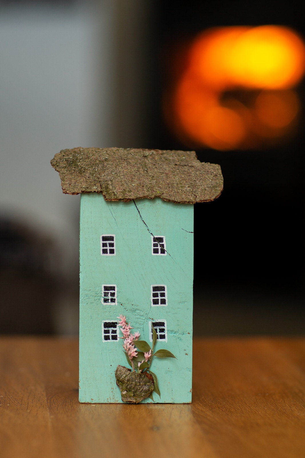 Handbemalte Häuser aus Holz in verschiedenen Designs | Etsy