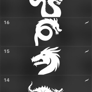 Puede incluir: Un conjunto de diez siluetas de dragones en blanco y negro, numeradas del 11 al 20. Cada drag&oacute;n se representa en una pose diferente, con distintos niveles de detalle.
