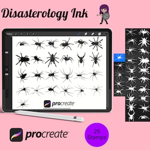 Może przedstawiać: Cyfrowa ilustracja 25 czarnych znaczków z pająkami do aplikacji Procreate. Znaki są wyświetlane na ekranie tabletu z logo Procreate. Tekst "Disasterology Ink" jest wyświetlany u góry obrazu.