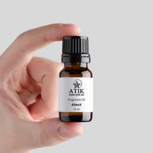 AlienX Fragrance Oil - Rich Floral Woody Amber Scent Aroma for Home