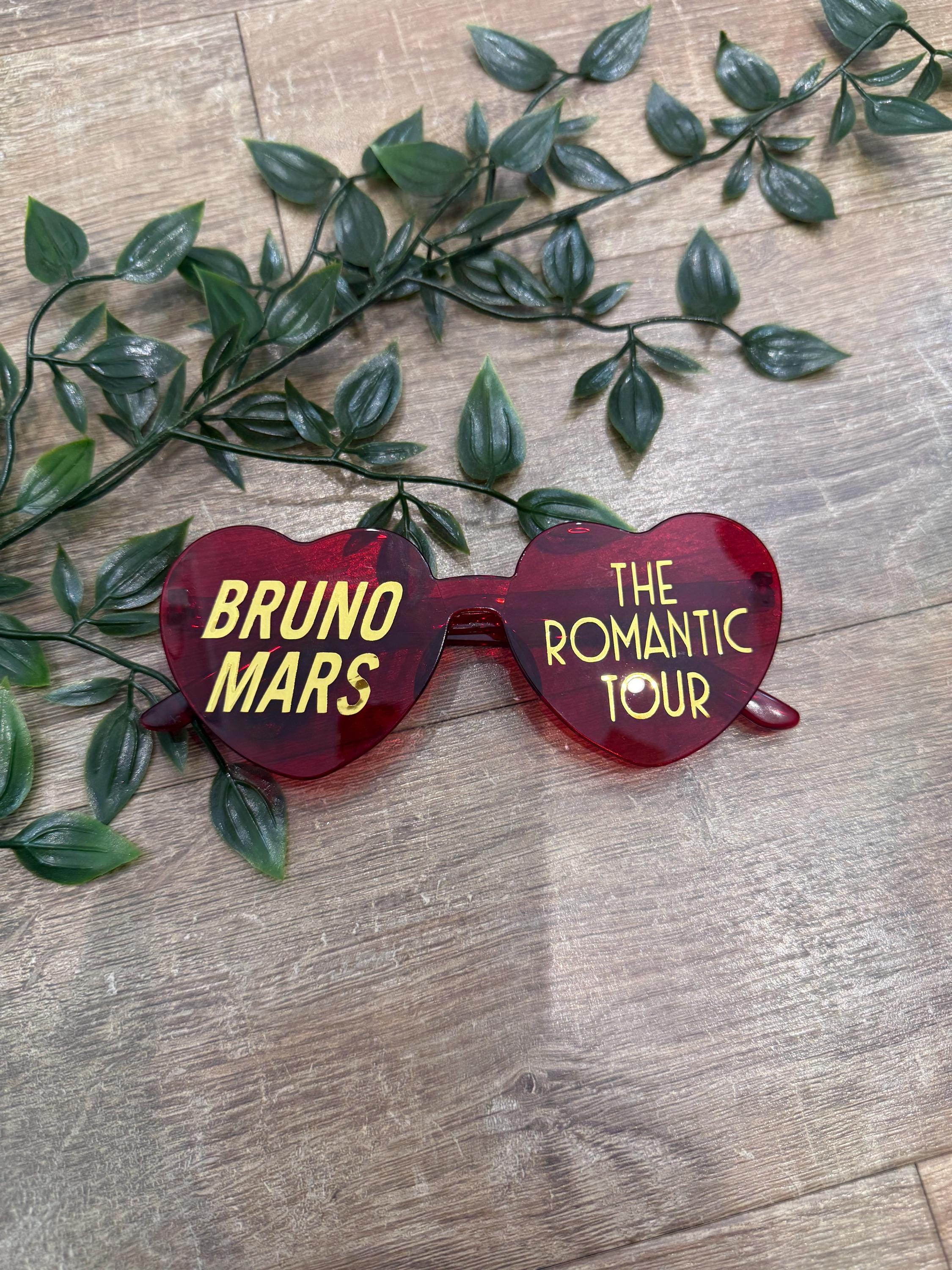 Bruno Mars Concert, Bruno Mars Glasses, Bruno Mars Tour Bruno Mars