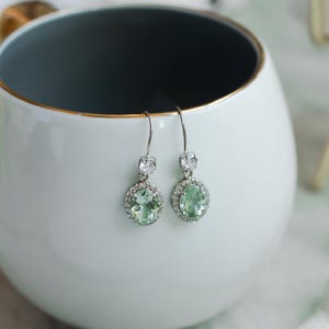 Brincos delicados de ametista verde – pingentes minimalistas de prata esterlina – joias elegantes de pedras preciosas para mulheres – brincos delicados de prasiolita