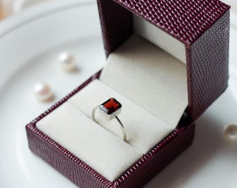 Minimal Garnet Ring in Silver – Dainty Red Gemstone Stacking Ring
