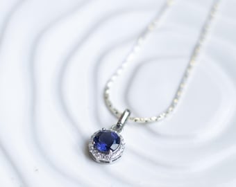 Dainty Iolite Pendant Necklace in Sterling Silver – Minimalist Gemstone Jewellery