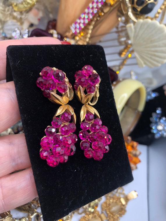 Crown Trifari Briolatte glass earrings