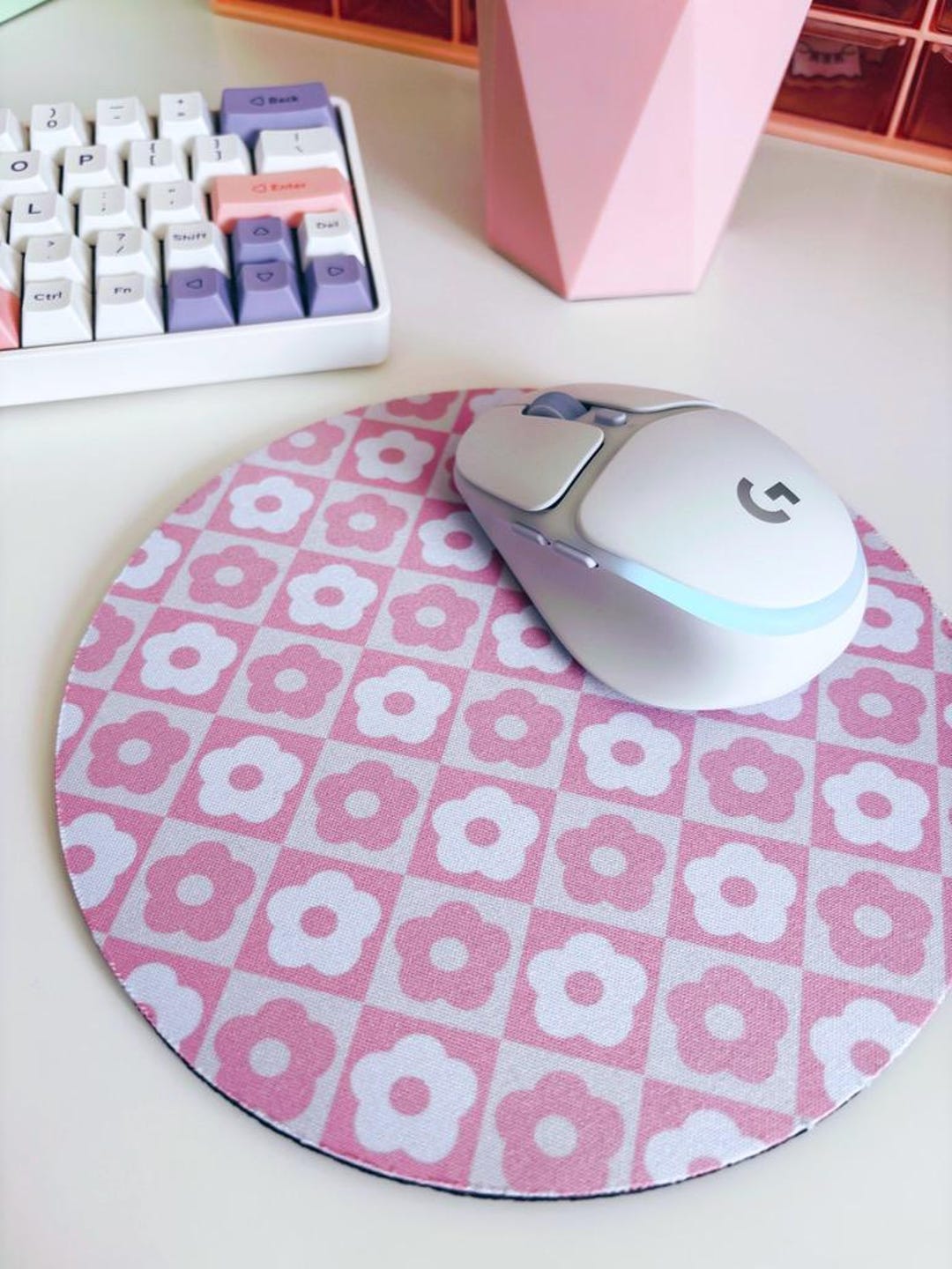 Retro Pink Flowers Mouse Mat, Cute Checkered Mouse Pad, Circle Mouse ...