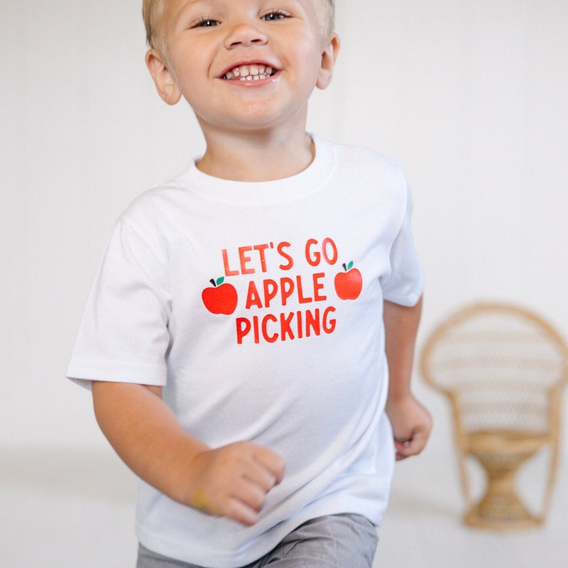 Berry Picking T-Shirt main image 1