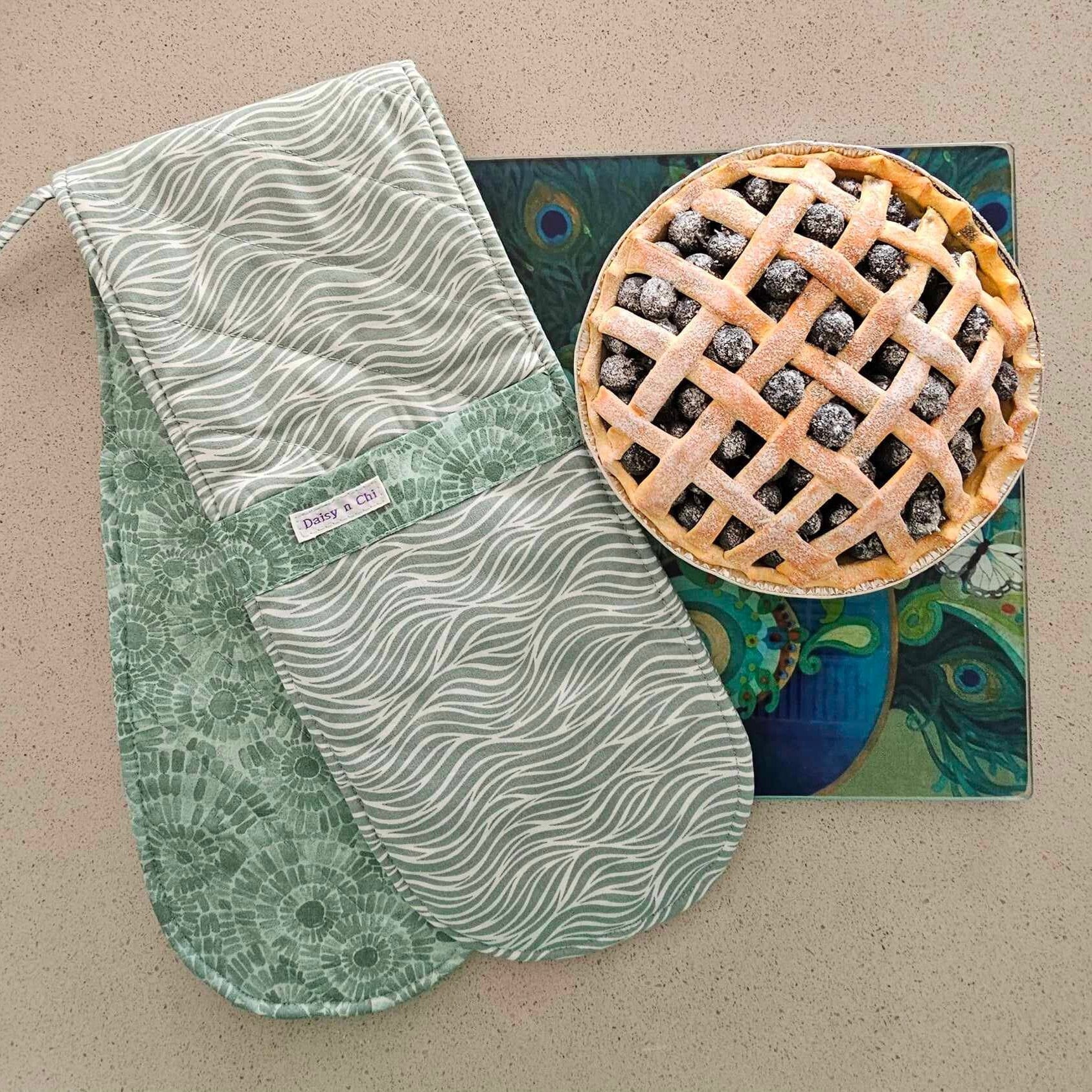 Mosaic Print Double Oven Mitt: Mint Green Kitchen Baking Glove