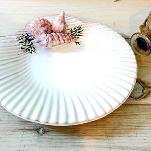 Vintage Scallop Shell Dish: Ceramic Trinket Ring Soap Dish, Portugal 1960s