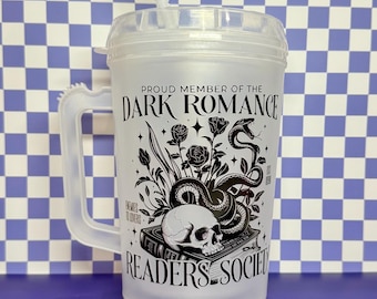 Dark Romance Reader-mok: geïsoleerde vrachtwagenmok van 34 oz