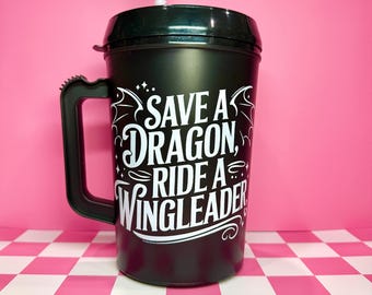 Geïsoleerde Trucker-mok Save a Dragon: 34 oz Romantasy Reader cadeau