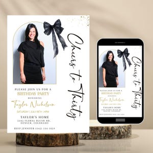 Schwarzer Bogen-Geburtstags-Einladungsvorlage Foto, minimalistische Frau einladen, Kokette Band 30, 40er 50, bearbeitbare Bday Party einladen, schick elegant
