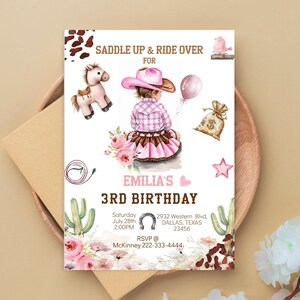 Convite para o 3º aniversário da Little Cowgirl Rodeo, modelo editável DIY para qualquer idade, convite para festa do faroeste, cartão digital do Velho Oeste, download