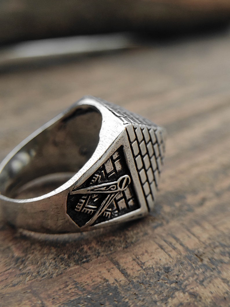 Trend Saldi Moda Anello con sigillo a forma di piramide per uomo, anello in argento ...