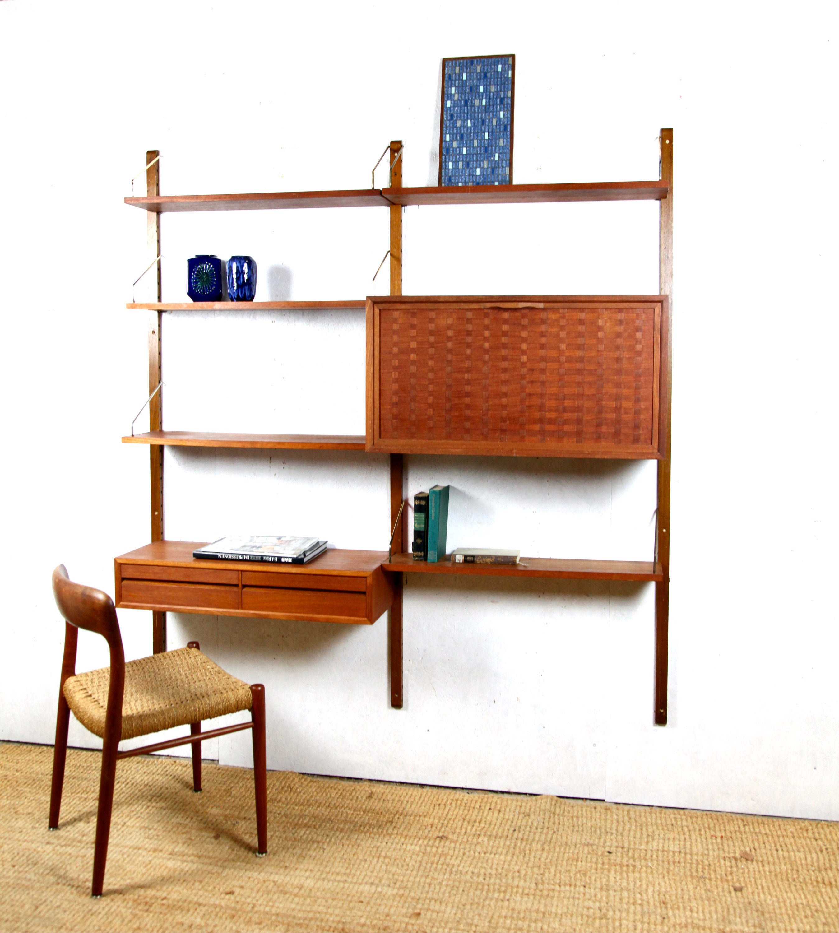 直接引き渡し　Poul Cadovius チーク材　壁付けシェルフ 直接引き渡し Poul Cadovius チーク材 壁付けシェルフ 直接