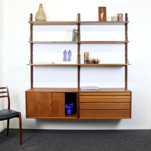 Beautiful Poul Cadovius Wall Unit 2 bay | Royal System | Cado Teak | modulares Wandregal | mid century Danish Design| teak wall unit vintage