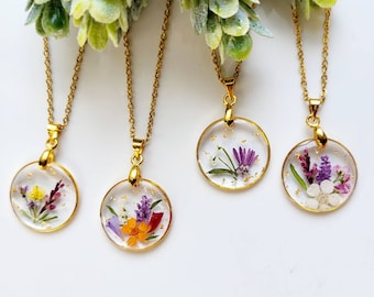 Personalized birth flower bouquet necklace, Handmade Family Garden Real Flower Necklace, , Custom Pressed Resin Pendant Jewelry Gift