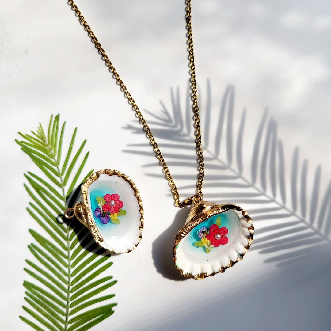 ENCHANTED OCEANIA SILK NECKLACE GOLD