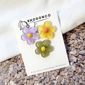 Summer flower pin, tote bag pin, back to school cute decoration, y2k colorful resin floral pin image 5