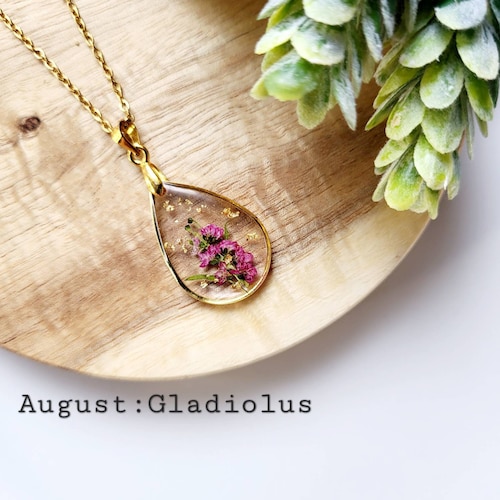 Collier de naissance du mois d'août, Glaïeul, Collier fait main avec une véritable fleur de naissance, Pendentif en résine pressée personnalisé