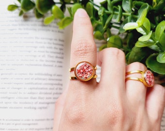 Pink hydrangea ring, adjustable gold ring with blush pink and coral flower bed with a vintage twist, chunky real flower ring for daily wear
