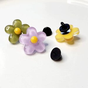 Summer flower pin, tote bag pin, back to school cute decoration, y2k colorful resin floral pin image 4