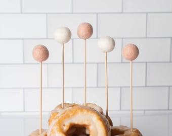 wool pompom cake toppers | set of 5 | light pink, white | cupcake, donut idea | minimalist party decor | simple kids birthday | baby shower