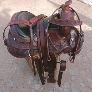 Badri ウエスタンホースサドル レザー 快適な乗り心地 ブラウン 馬用トレイル/プレジャー オールイベント 高級サドル/ショーサドル 12インチ～18インチ フルセット