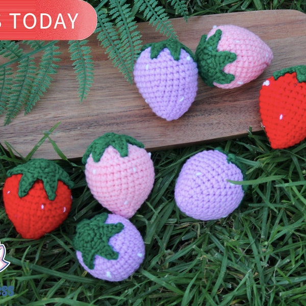 Knitted Strawberry  Pet Toy - Cute Toys for Dog Whistling Squeaker | Pet Supplies Gift Ideas for Cat and Dog Lovers