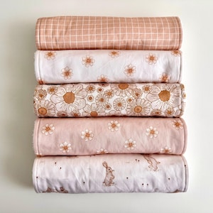 Beige Daisy Burp Cloth Set | Individual Burp Cloths | Baby Burp Cloths | Baby Girl