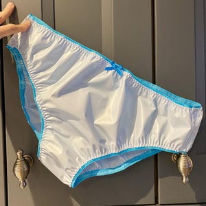 シシー不透明ブルーPVCパンティーニッカー防水プラスチックソフト大人ベビーフェチ